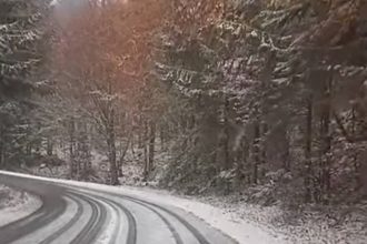 Zima sa prihlasila aj na Skalke pri Kremnici