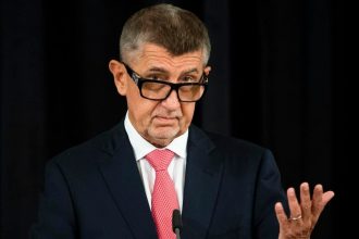 Babis odmieta nezvratne kroky v pripade stretu zaujmov