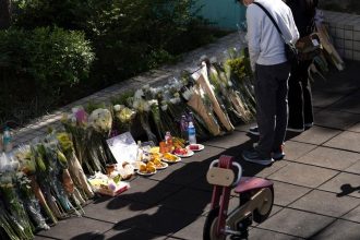 Cina po poziari v Hongkongu spusta kampan proti poziarom vo vyskovych budovach