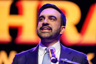 Izraelsky minister oznacil starostu New Yorku za podporovatela Hamasu