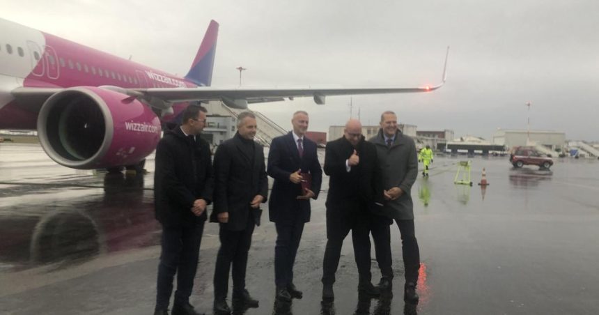 Miesto Fica v lietadle sedel Rasi Otvorenie linky do Kosic bolo oslavou Raza