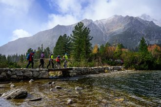 Na viacere turisticke chodniky v Tatrach je zimna uzavera