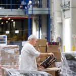 Pred novembrom 1989 sme mali dlhsiu pracu a kratsi zivot