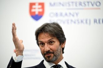 Ranny brifing Kalinakov zandar vam fukat neda Fico sa prepracoval medzi predatorov