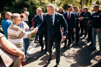 Su nerozhodnuti ale rozhodnu volby