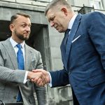 Tyzden ked Fico potvrdil sumrak seba i Hlasu Sutaj Estok podliezol uz aj Danka