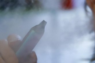 Zastupoval vyrobcu cigariet sasko odmieta zasahovanie do zakona