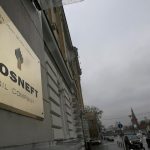 Zisk ruskeho koncernu Rosneft klesol o viac ako 66
