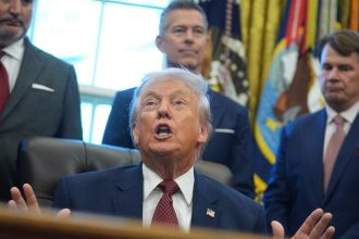 Boj na svetovej scene Presne ako doma