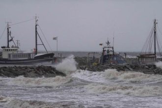 Britania Vystrahy pred silnym dazdom a vetrom