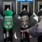 Ceny vsetkych druhov paliv klesli viditelne