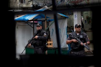 Desat ludi neprezilo strelbu u nocneho podniku v Johannesburgu