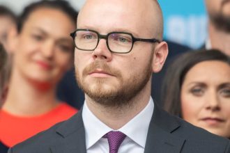 Dvorak kritizoval ze Sasko neskoro predstavil navrh novely k liekovej politike