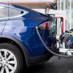 EU planuje reviziu zakazu predaja aut so spalovacimi motormi