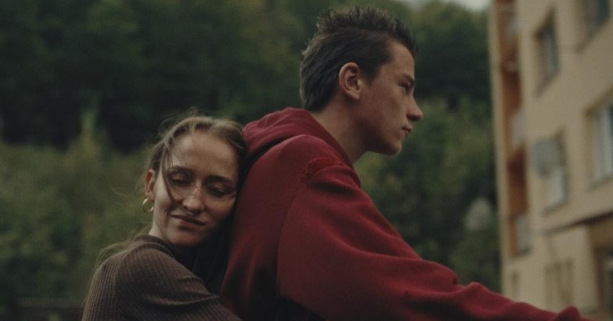 Hlavnu cenu Kamera 2025 ziskal T Kotas za film Hore je nebo v doline som ja