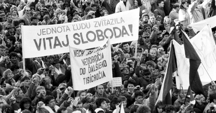 Odvaha obcanov zostava v meste bez dostojnej pripomienky