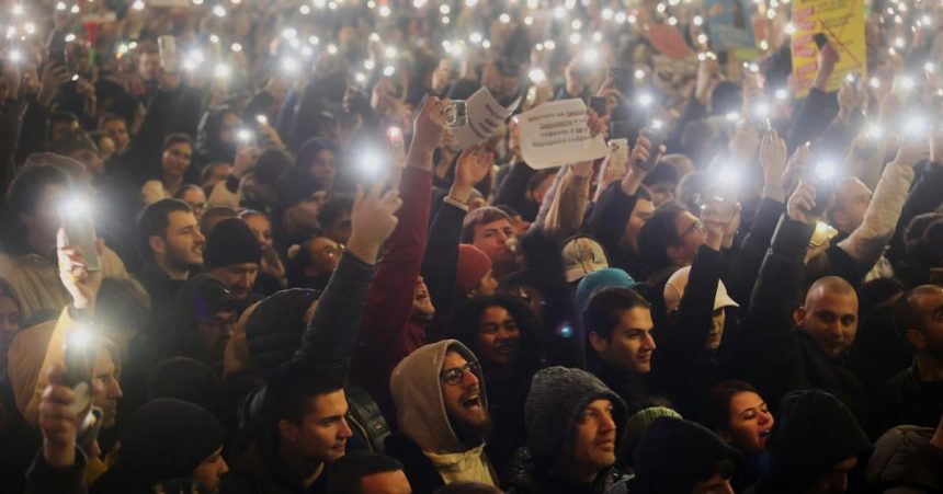 Protivladne protesty sa v Bulharsku konali s tisickami ludi