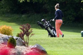 Vystavba noveho golfoveho ihriska meska Preco