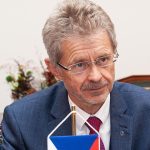 Vystrcil Cesko potrebuje silne nezavisle institucie a slobodne media