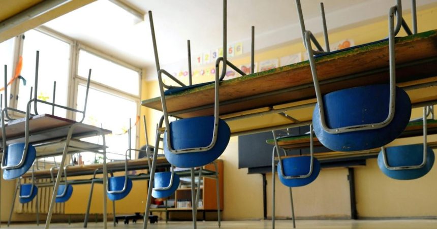 Z dovodu zvysenej chorobnosti zatvorilo 22 skol