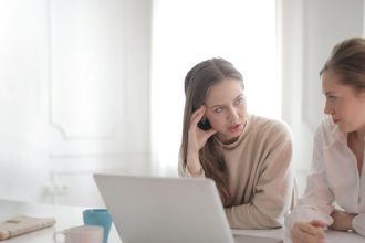 Analyza Firmy ocakavaju tento rok desiatky vyziev za stovky milionov eur