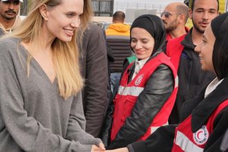 Angelina Jolieova navstivila egyptsky priechod Rafah do Gazy