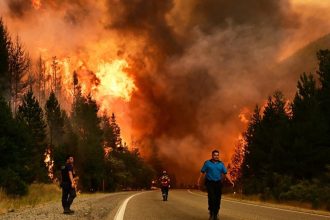 Apokalypsa v Patagonii poziare znicili tisice hektarov