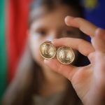 Bulhari platia eurom zarabaju menej ako Slovaci