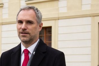 Ceska opozicia vo vyhlaseni podporila Gronsko tvrdi ze nahradza necinnu vladu