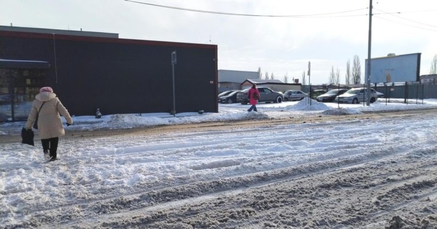 Doprava SSC upozornuje na zladovateny sneh a snezenie