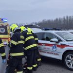 FOTO Pri vaznej nehode sa tazko zranili dvaja ludia Do nemocnic prevazali az styroch