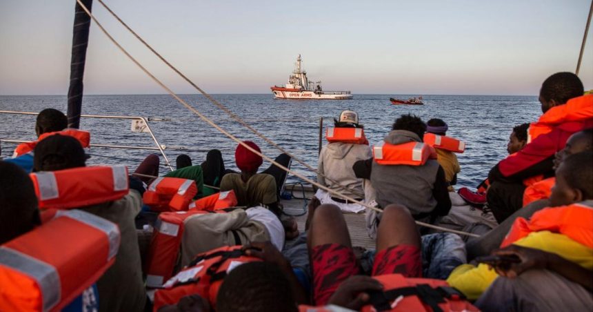 Gambia Najmenej sedem ludi sa utopilo po prevrate lode s migrantmi