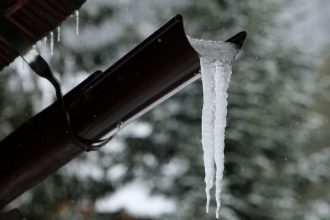 Meteorologoviahlasiaspostupneotepovanieocakavajuzrazkyaipoladovicu