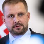 Minister Sasko pritomnym poslancov predstavil plan narodnej nemocnice vo Vajnoroch