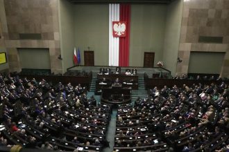 Polsko Koalicia podporila tzv zakon o pravnom state opozicia s nim nesuhlas