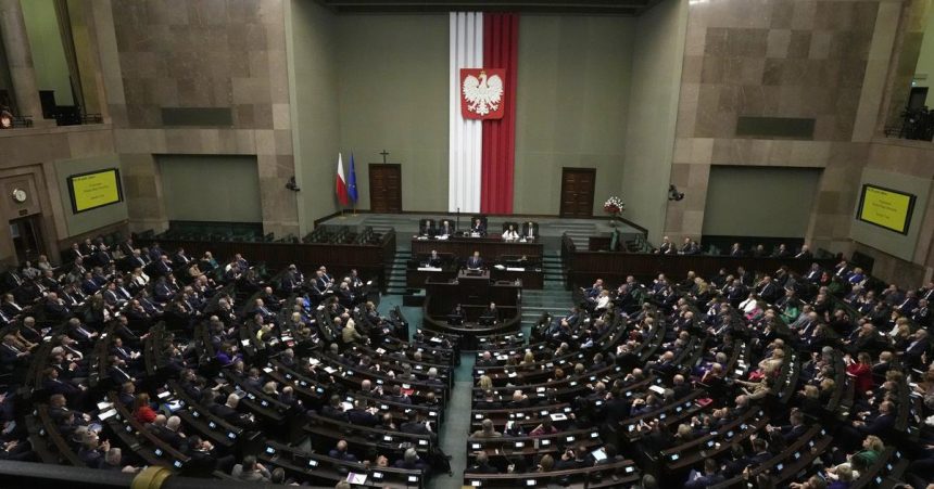 Polsko Koalicia podporila tzv zakon o pravnom state opozicia s nim nesuhlas