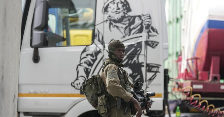 Povstalci napojeni na Islamsky stat zavradili 25 farmrov