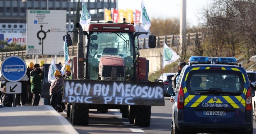 Unia schvalila obchodnu dohodu s Mercosurom francuzski farmari protestuju