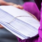 Vetern turbiny priniesli na vychod napatie Zapad sa pridal k peticii proti nim