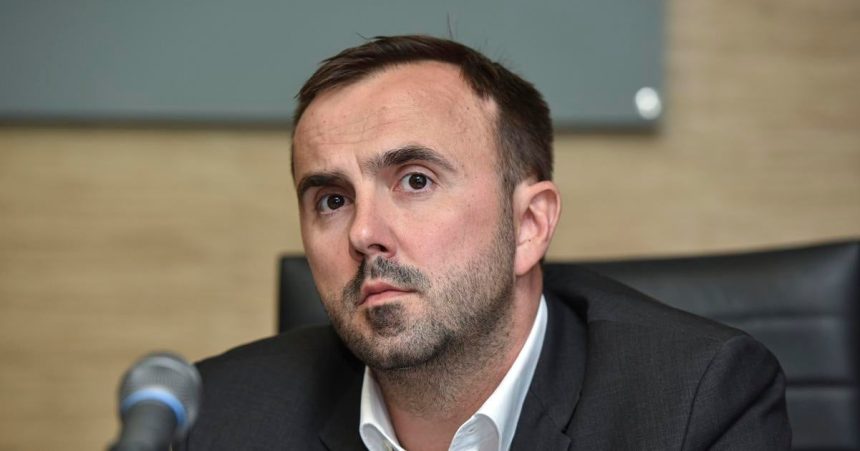 Vlada podla PS zlyhava v rieseni krizy dostupneho byvania ktora ohrozuje najma mladych