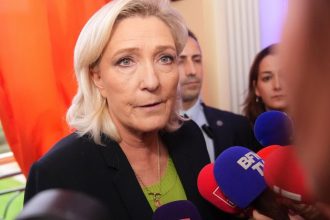 Zachrani svoj prezidentsky sen Proces s Le Penovou rozhodne o jej buducnosti