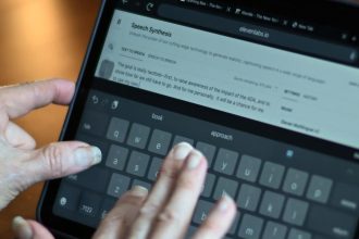 Europa musi donutit firmy aby platili za udaje na trening umelej inteligencie