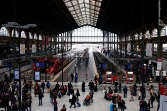 Francuzsko Bezpecnostny personal bude vo vlakoch testovat paralyzery