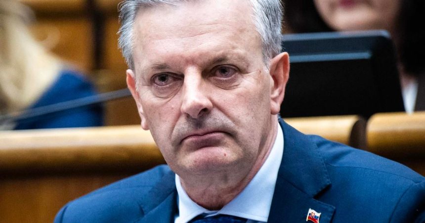 KDH ziada mimoriadne zasadnutia parlamentnych vyborov na vysetrovanie podvodov