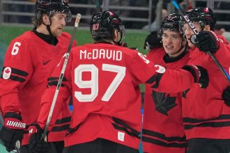 Kanada potvrdila svoju obrovsku kvalitu Svajciarsku hviezdu odniesli na nosidlach