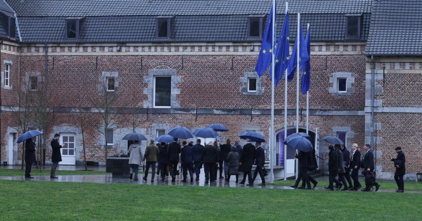 Lidri EU slubuju dorazne opatrenia na podporu ekonomiky celi tlaku Ciny a Spojenych statov