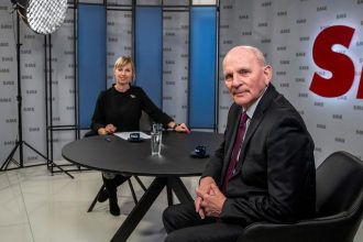 Miklosko v Arene Fico je unaveny clovek bez nastupcu Ak to vsak opozicia pokasle navrat bude v este horsej podobe