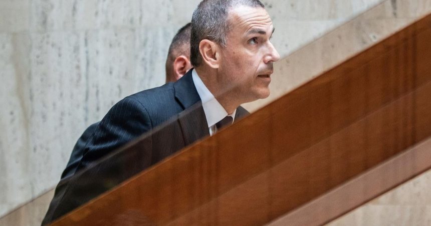 NRSR SaS predlozila navrh na zvolanie mimoriadnej schody ziada vystupenie Zilinku