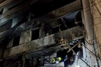 Nocny poziar na Banselovej ulici vyhnal do zimy dve desiatky rodin