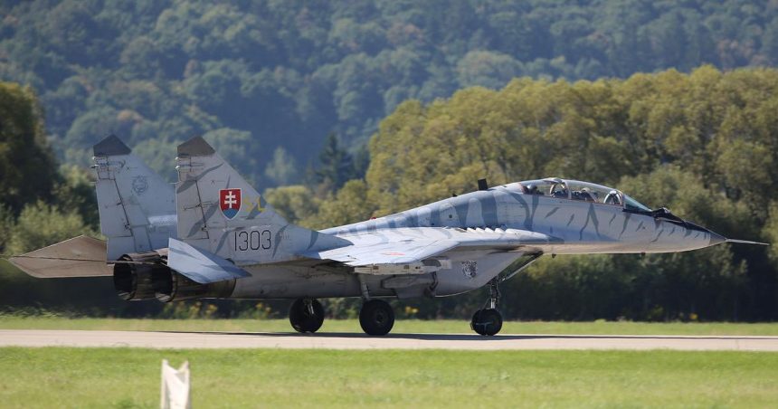 Opozicia povazuje zvolanie vyboru k darovaniu techniky Ukrajine za divadlo